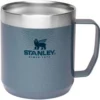 Thermosbeker Stanley The Legendary Camp Mug Hammertone Ice 0,35L -Buitenkampeer Winkel 1 1200x1192 1