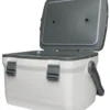 Koelbox Stanley The Easy Carry Outdoor Polar 6,6L -Buitenkampeer Winkel 1 Large JPG Adventure20Easy20Carry20Outdoor20Cooler207QT20Polar 2
