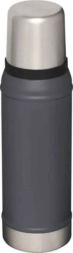 Thermosfles Stanley The Legendary Classic Bottle Charcoal 0,75L -Buitenkampeer Winkel 349x1200 1